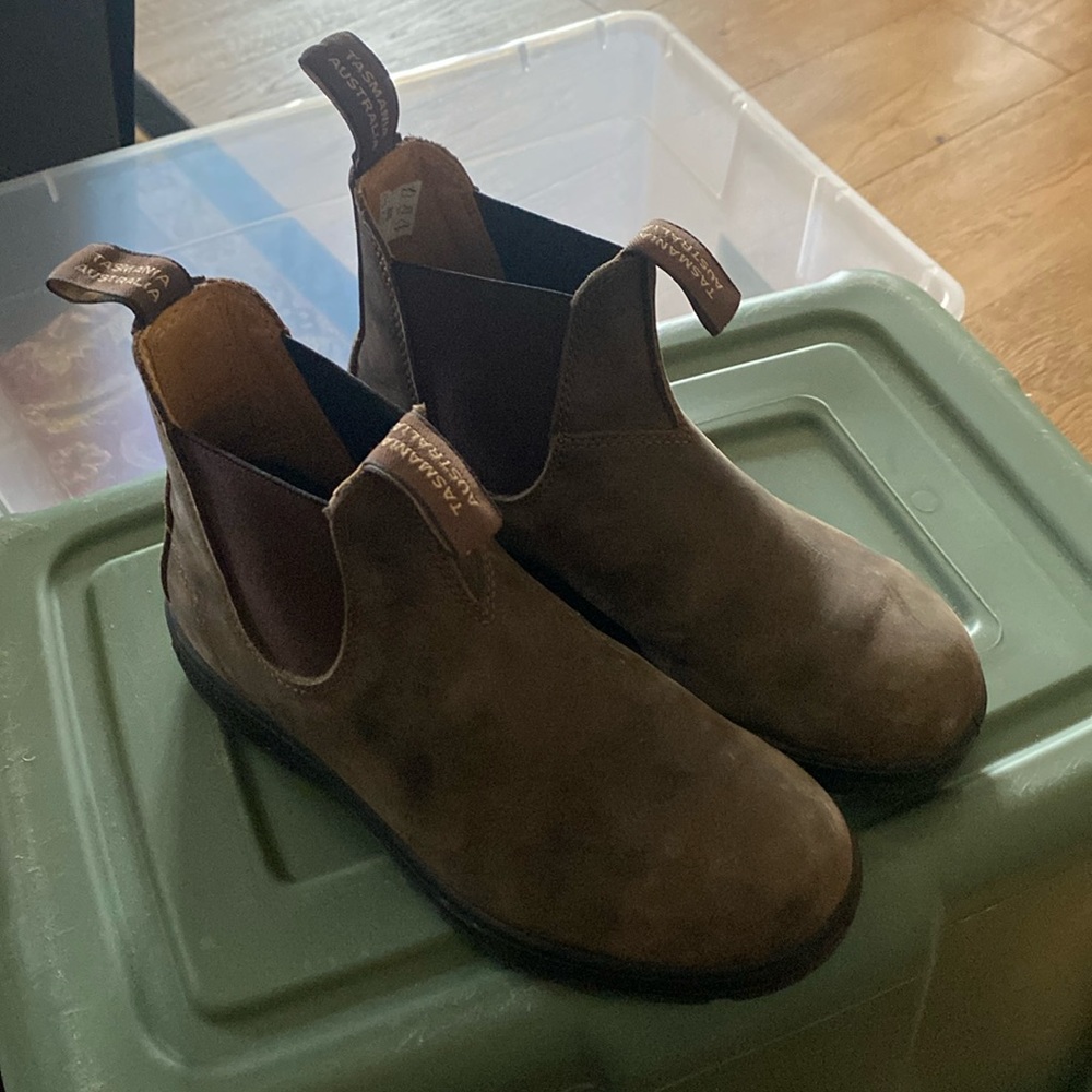 Blundstonebwomen’s Boot size 5 1/2